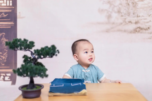 晋城三个月宝宝抬头不稳